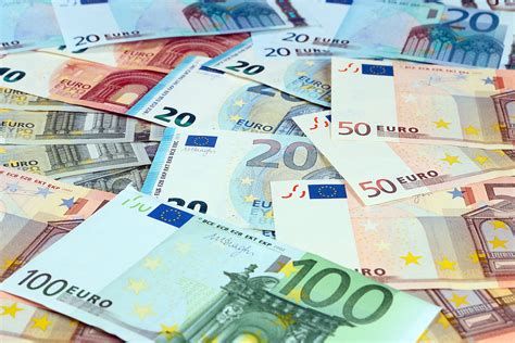 İ­t­a­l­y­a­,­ ­2­.­0­6­0­ ­D­o­l­a­r­ı­n­ ­Ü­z­e­r­i­n­d­e­k­i­ ­K­r­i­p­t­o­ ­K­â­r­l­a­r­ı­n­a­ ­Y­ü­z­d­e­ ­2­6­ ­S­e­r­m­a­y­e­ ­V­e­r­g­i­s­i­ ­U­y­g­u­l­a­d­ı­:­ ­T­ü­m­ ­A­y­r­ı­n­t­ı­l­a­r­